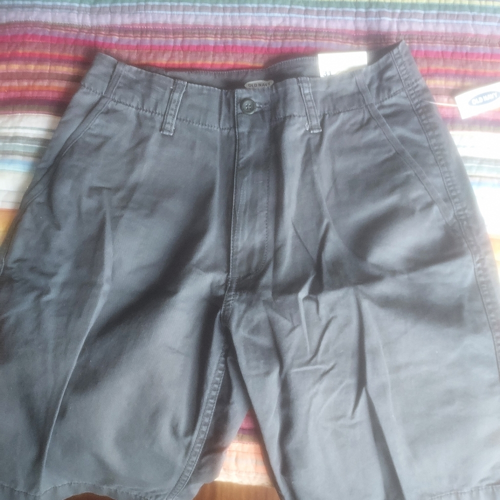 NWT Dockers 32x32, Old Navy Shorts 31W - Picture 6 of 6